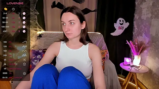 annacooleman online show from 10/28/25, 02:04