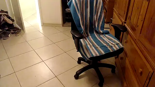 joeydee1 online show from 03/08/25, 07:31