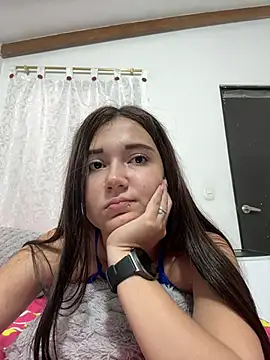 mia cooper 24 online show from 01/06/25, 08:50