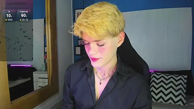 VladHellsing4 online show from 11/04/25, 02:27