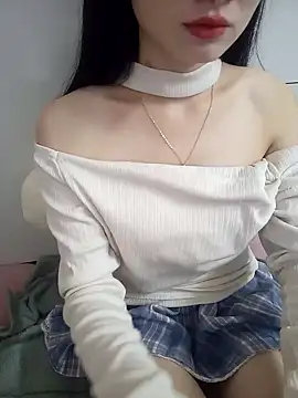 Snapshot of Lovely_kute chatting on 12/05/24, 02:55 Lovely kute online show from 12/05/24, 02:55