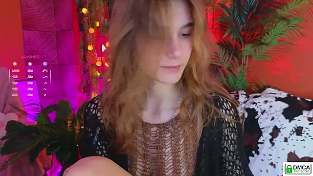 Snapshot of Era_Robinhood chatting on 10/28/25, 07:34 Era Robinhood online show from 10/28/25, 07:34