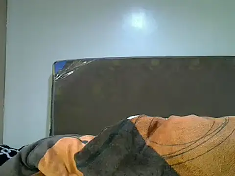 Snapshot of Sexxyann chatting on 09/26/25, 11:20 Sexxyann online show from 09/26/25, 11:20