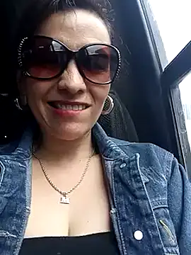Snapshot of Milenahot_69_ chatting on 12/17/24, 09:16 Milenahot 69 online show from 12/17/24, 09:16