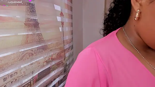 Leah Sweetie online show from 02/04/25, 02:43