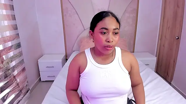 Leah Sweetie online show from 02/28/25, 05:26