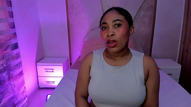 Leah Sweetie online show from 03/01/25, 11:17