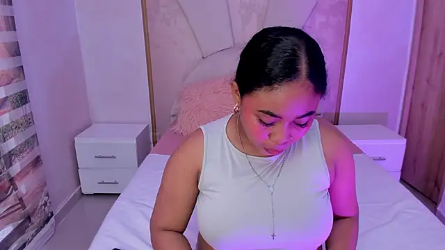 Leah Sweetie online show from 03/01/25, 02:34