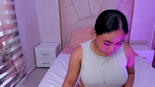 Leah Sweetie online show from 03/01/25, 05:38