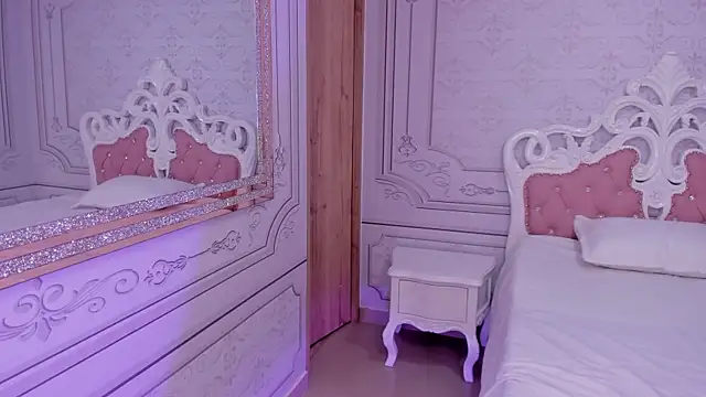 Leah Sweetie online show from 03/19/25, 02:35