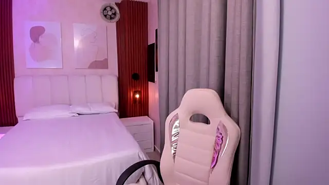 Leah Sweetie online show from 11/07/25, 10:15