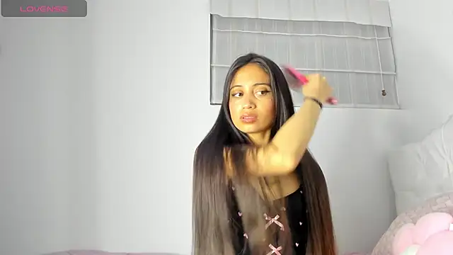 Loren parissi online show from 11/12/25, 04:13