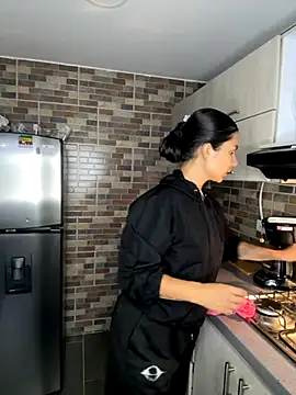 Snapshot of SofiaG_ chatting on 09/11/25, 10:54 SofiaG online show from 09/11/25, 10:54