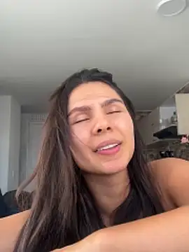 SofiaG  online show from 10/13/25, 09:15