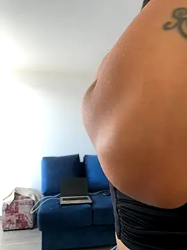 SofiaG  online show from 11/06/25, 07:37