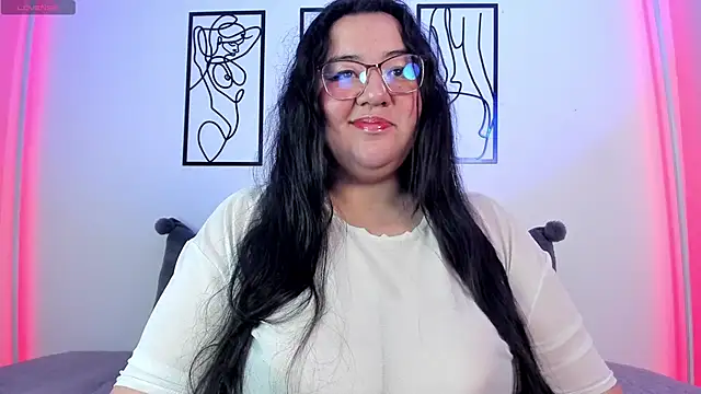 Snapshot of RubyPirsso18 chatting on 03/01/25, 07:15 RubyPirsso18 online show from 03/01/25, 07:15