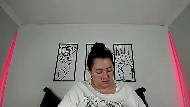 RubyPirsso18 online show from 11/10/25, 07:57