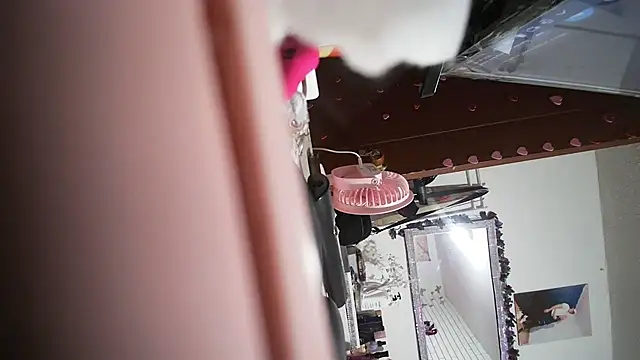 maturehot 65 online show from 11/17/25, 08:25