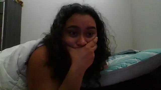 cinnaminnie online show from 11/15/25, 04:47