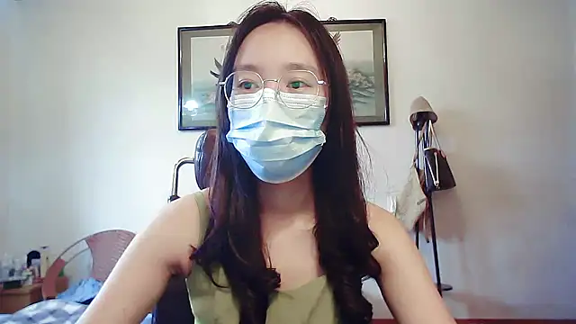Snapshot of 2more-ss chatting on 09/29/25, 02:49 2more-ss online show from 09/29/25, 02:49