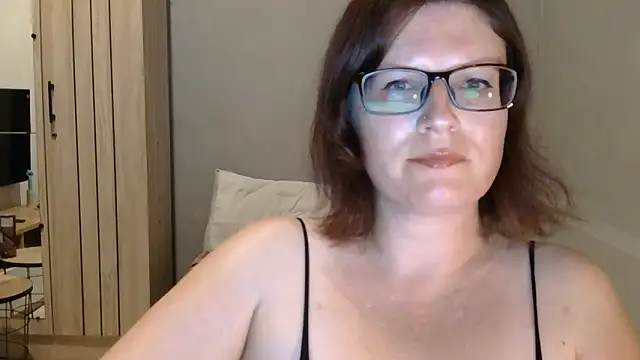 CrimsonMistress online show from 10/05/25, 10:18