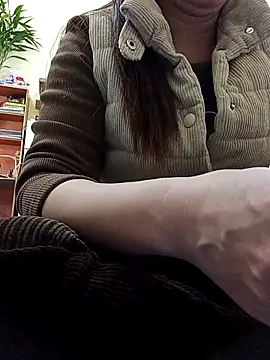 Snapshot of JasminePham chatting on 02/19/25, 07:28 JasminePham online show from 02/19/25, 07:28