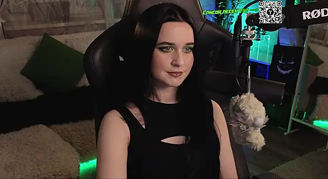 KiraLiLime online show from 11/21/25, 04:05