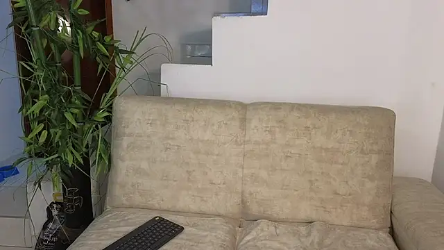 Snapshot of Lorenne_Miller chatting on 09/24/25, 02:04 Lorenne Miller online show from 09/24/25, 02:04