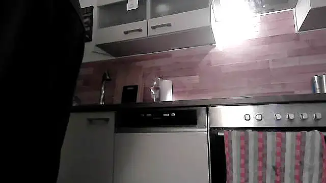 Snapshot of Your_Wish_4U chatting on 11/15/25, 05:09 Your Wish 4U online show from 11/15/25, 05:09