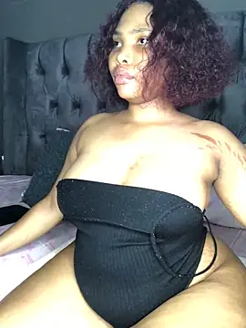 Snapshot of Anaelle24 chatting on 01/15/25, 07:15 Anaelle24 online show from 01/15/25, 07:15
