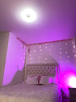 itsmadely online show from 10/22/25, 03:07