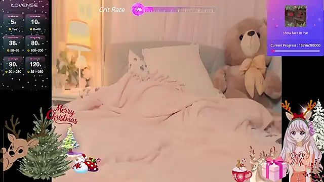 Snapshot of Blondecandie chatting on 12/26/24, 05:51 Blondecandie online show from 12/26/24, 05:51