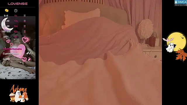 Snapshot of Blondecandie chatting on 10/07/25, 06:27 Blondecandie online show from 10/07/25, 06:27