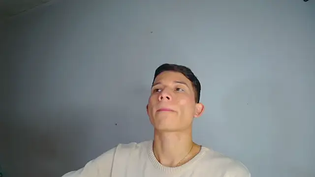 Snapshot of bryamer_19 chatting on 02/24/25, 11:19 bryamer 19 online show from 02/24/25, 11:19