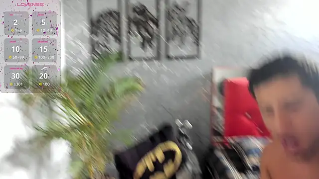 Snapshot of pepe_joness chatting on 10/31/25, 05:47 pepe joness online show from 10/31/25, 05:47