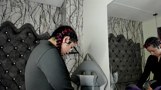 larissa01  online show from 01/13/25, 02:50