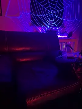 Snapshot of karrmmaa chatting on 09/16/25, 08:59 karrmmaa online show from 09/16/25, 08:59