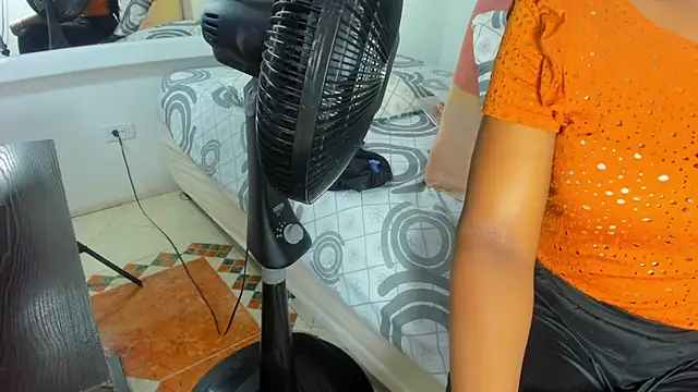 Evelonga 707 online show from 01/30/25, 07:04