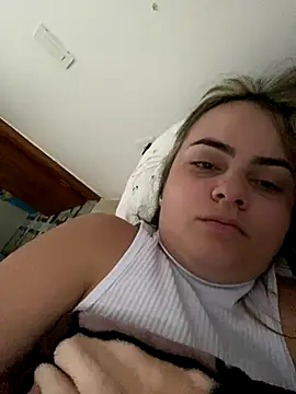 Im Amelia online show from 11/20/25, 12:27