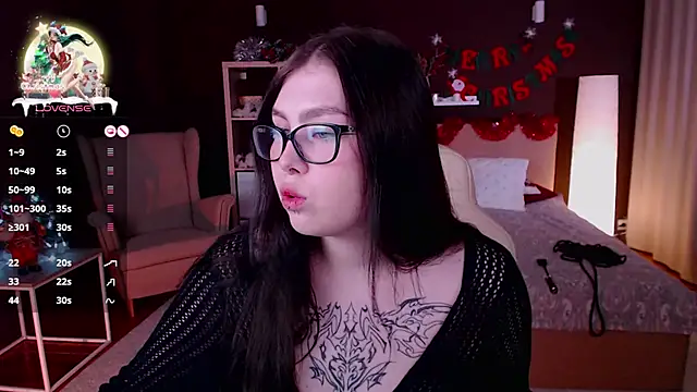 Snapshot of Arizonaa_Muse chatting on 12/29/24, 12:34 Arizonaa Muse online show from 12/29/24, 12:34