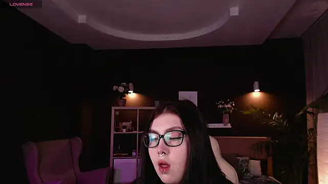Snapshot of Arizonaa_Muse chatting on 03/08/25, 12:22 Arizonaa Muse online show from 03/08/25, 12:22