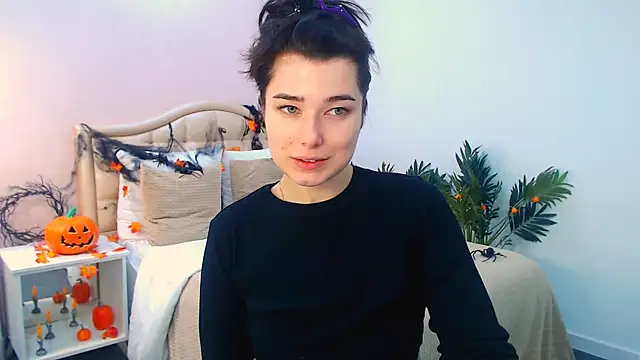  Sun Shy  online show from 11/12/25, 01:22