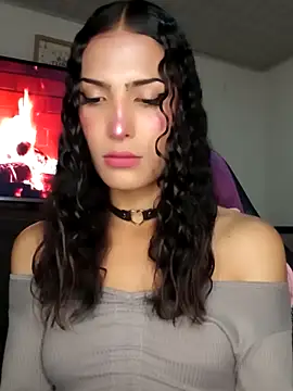 Lanna hott  online show from 11/17/25, 01:55