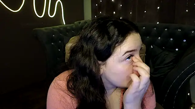 GloriNichols online show from 12/09/24, 12:30