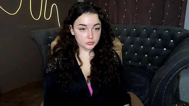 GloriNichols online show from 01/09/25, 06:38