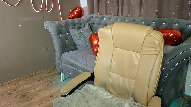 GloriNichols online show from 03/20/25, 06:30