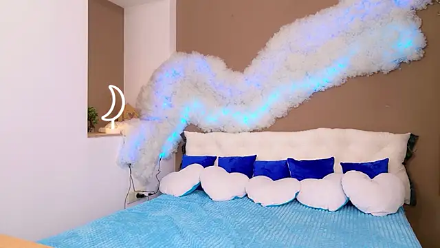 GloriNichols online show from 11/16/25, 06:08