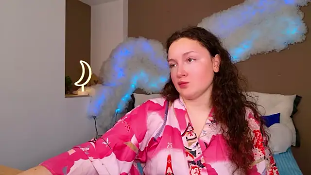 GloriNichols online show from 11/17/25, 08:09