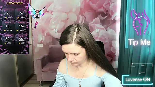 Snapshot of AriaGray chatting on 09/24/25, 07:23 AriaGray online show from 09/24/25, 07:23