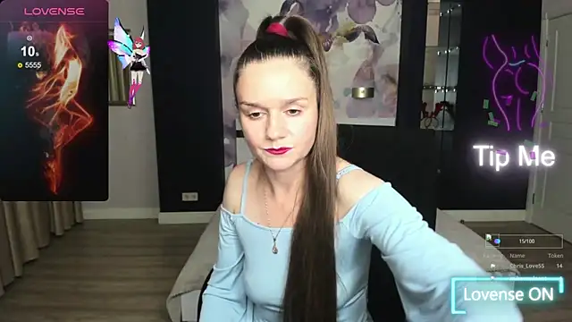 Snapshot of AriaGray chatting on 10/03/25, 08:39 AriaGray online show from 10/03/25, 08:39